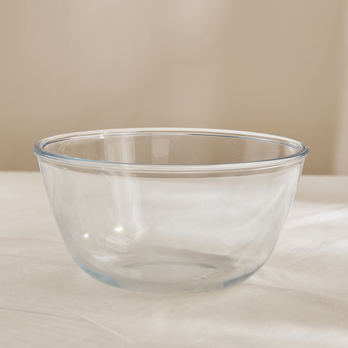 Glass bowl for cream frosting and ingredient preparation