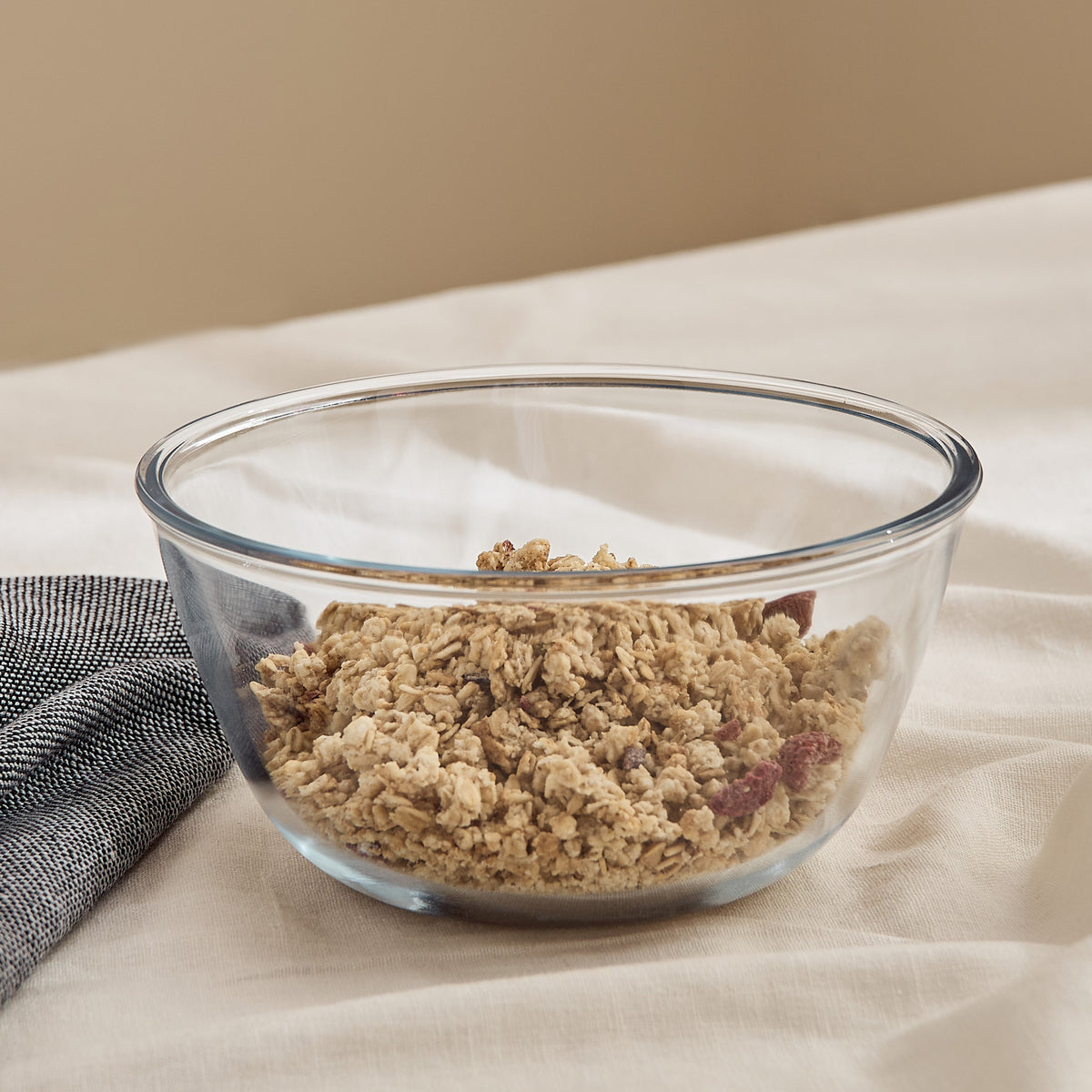 Glass mixing bowl for cake batter and baking preparation