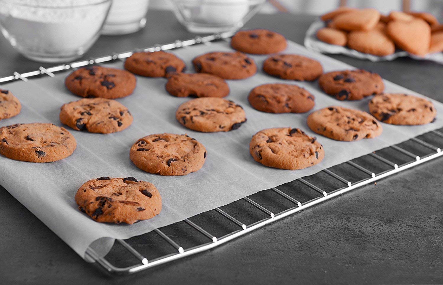 Greaseproof baking paper for cookies and biscuits