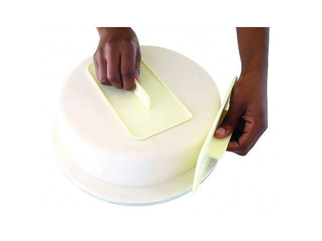 Two piece cake smoothing tools with rounded and squared edges